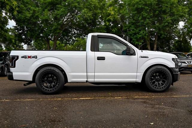 Photo of 2015 Oxford White Ford F-150