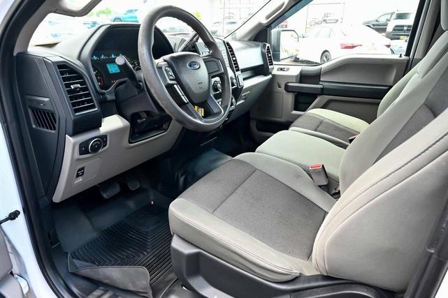 Photo of 2015 Oxford White Ford F-150