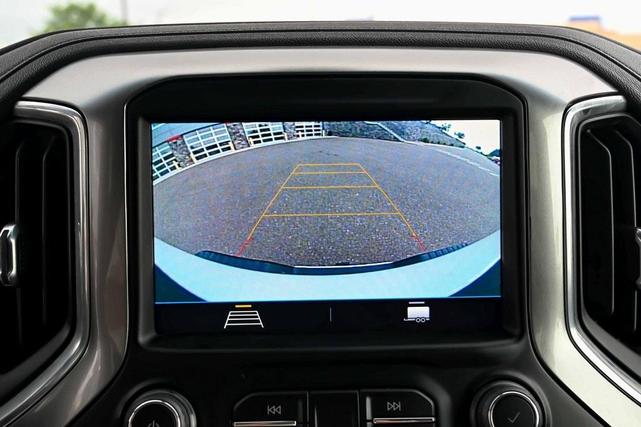 Photo of 2023 Summit White Chevrolet Silverado 2500