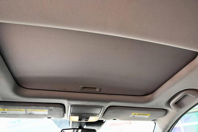 Photo of 2022 White Honda CR-V