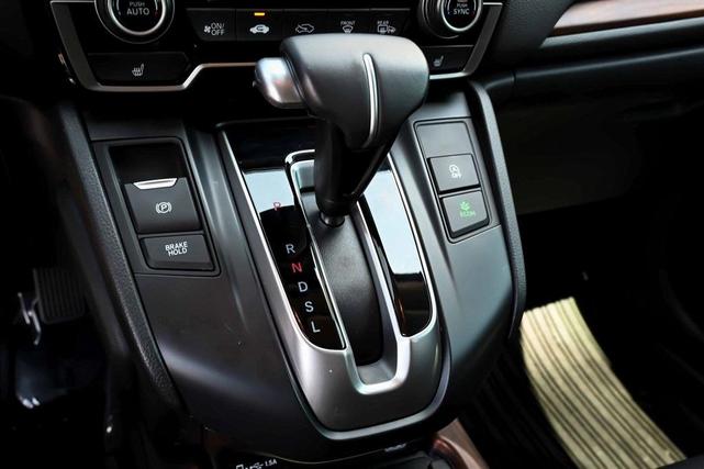 Photo of 2022 White Honda CR-V