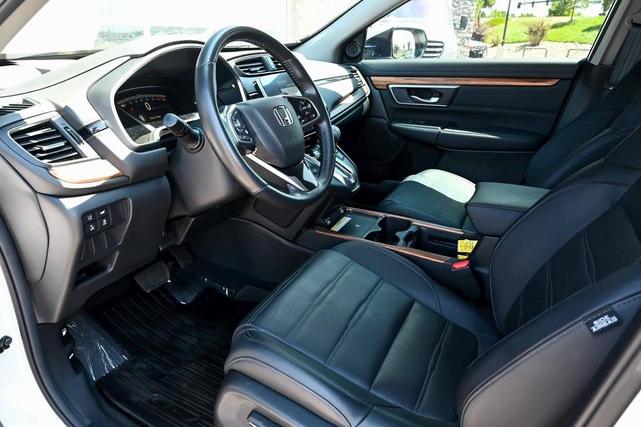 Photo of 2022 White Honda CR-V