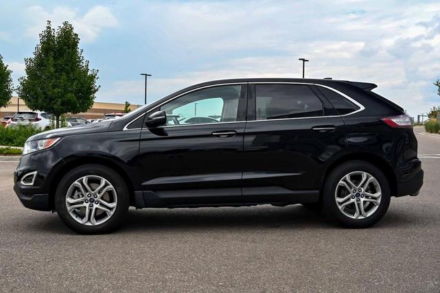 Photo of 2018 Shadow Black Ford Edge