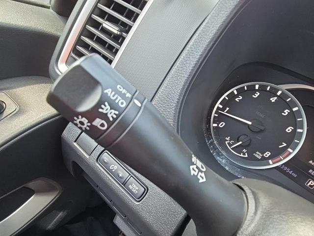 Photo of 2023 Super Black Nissan Frontier