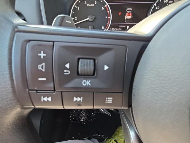 Photo of 2024 Super Black Nissan Rogue