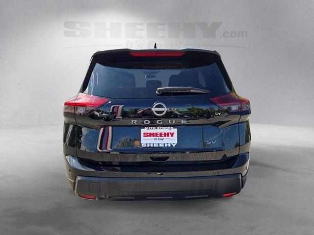 Photo of 2024 Super Black Nissan Rogue