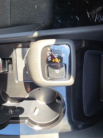 Photo of 2024 Super Black Nissan Rogue