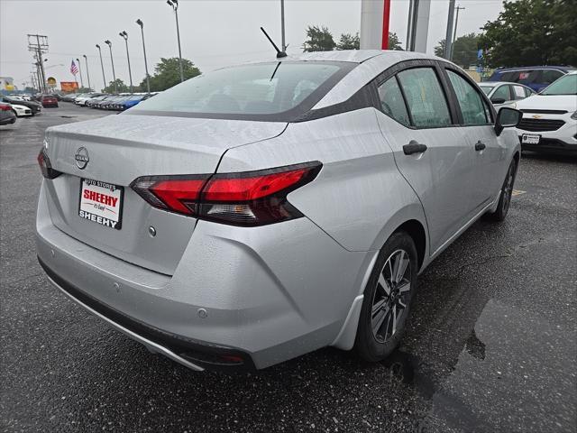 Photo of 2025 Brilliant Silver Metallic Nissan Versa