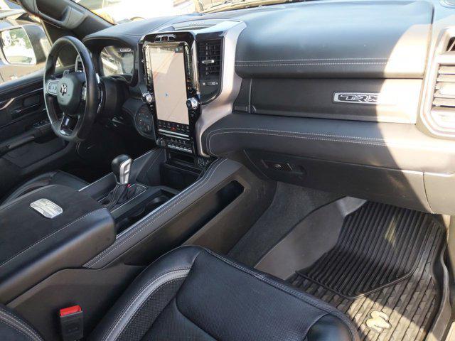 Photo of 2022 Granite Crystal Metallic Clearcoat RAM 1500