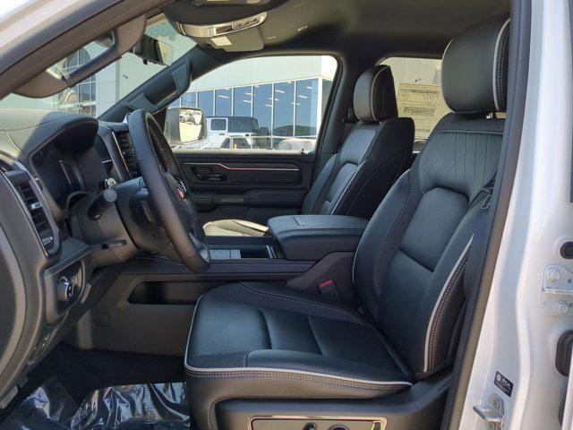 Photo of 2025 Ivory White Tri-Coat Pearlcoat RAM 1500