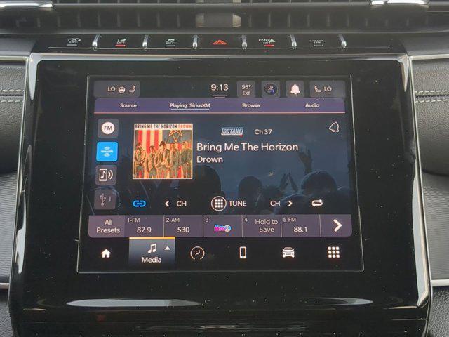 Photo of 2025 Silver Zynith Jeep Grand Cherokee