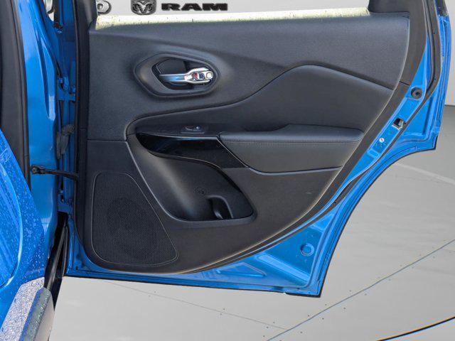 Photo of 2021 Hydro Blue Pearlcoat Jeep Cherokee
