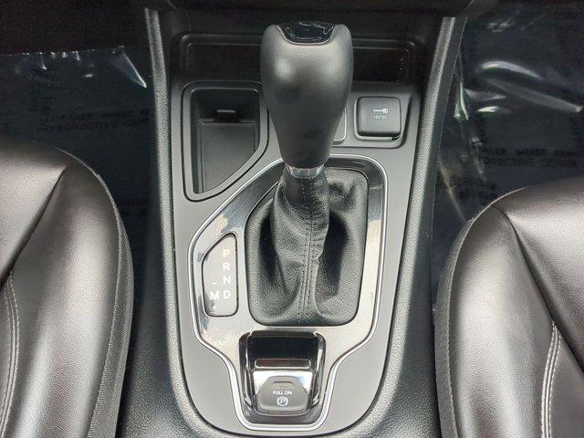 Photo of 2021 Hydro Blue Pearlcoat Jeep Cherokee