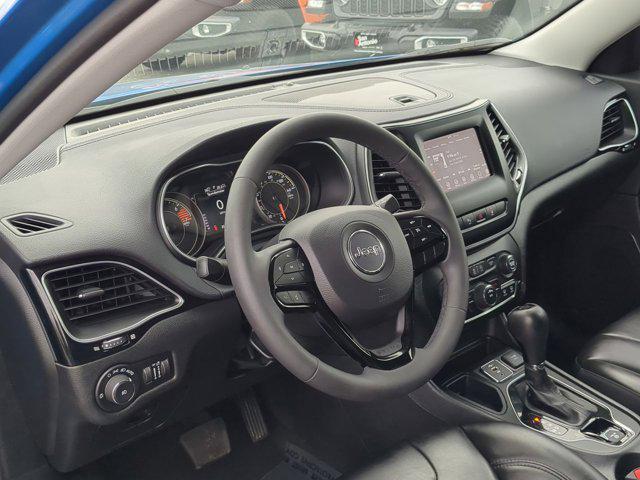 Photo of 2021 Hydro Blue Pearlcoat Jeep Cherokee