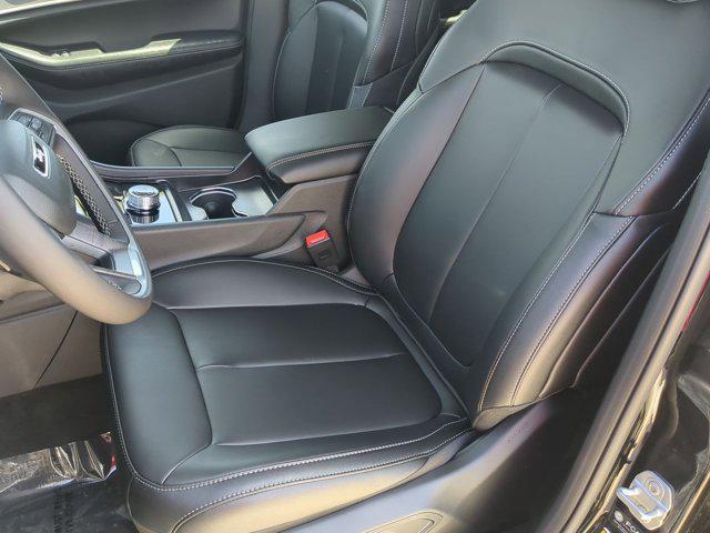 Photo of 2025 Diamond Black Crystal Pearlcoat Jeep Grand Cherokee L