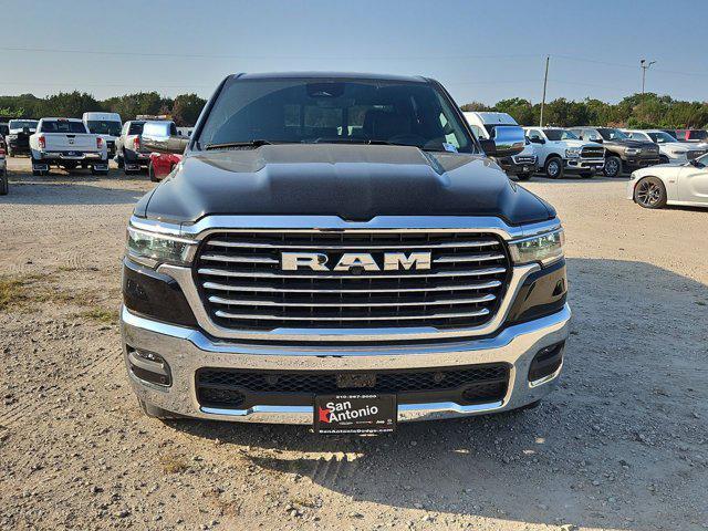 Photo of 2025 Diamond Black Crystal Pearlcoat RAM 1500