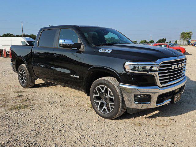 Photo of 2025 Diamond Black Crystal Pearlcoat RAM 1500