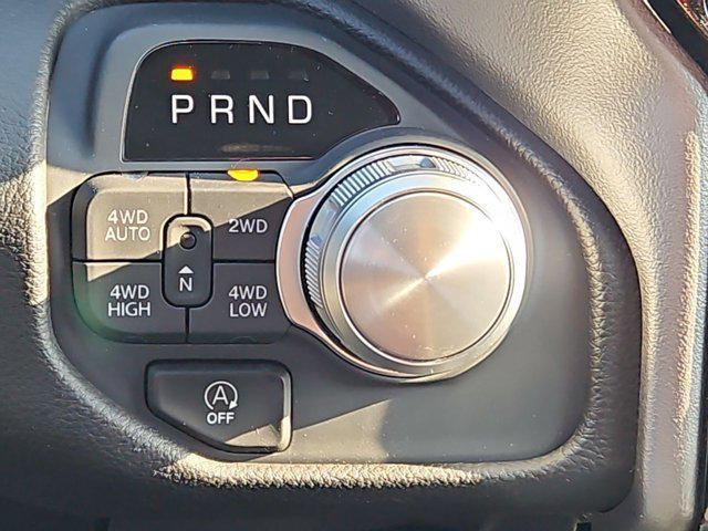 Photo of 2025 Diamond Black Crystal Pearlcoat RAM 1500