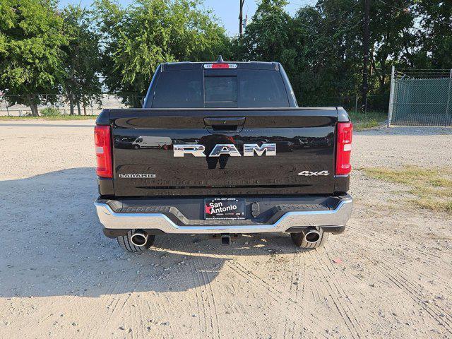 Photo of 2025 Diamond Black Crystal Pearlcoat RAM 1500