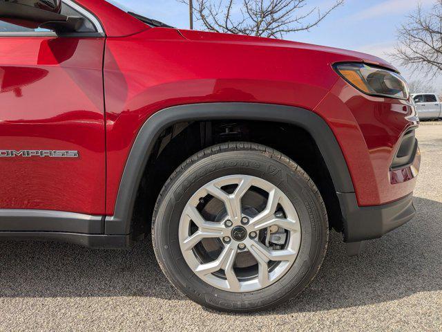 Photo of 2025 Red Hot Pearlcoat Jeep Compass
