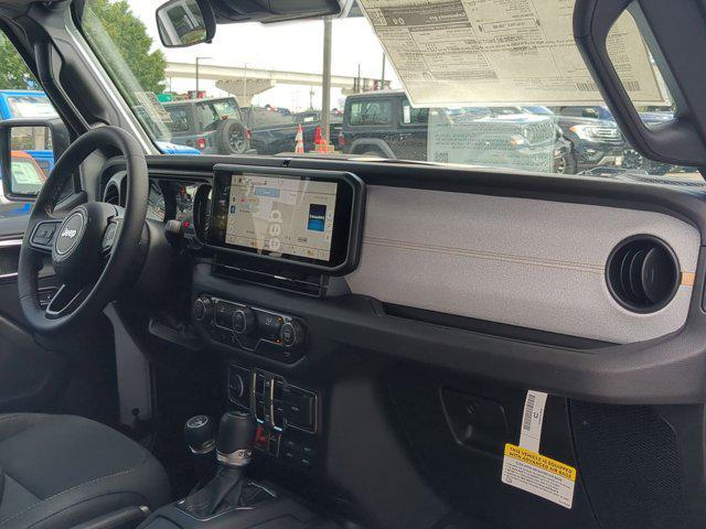 Photo of 2025 Bright White Clearcoat Jeep Wrangler