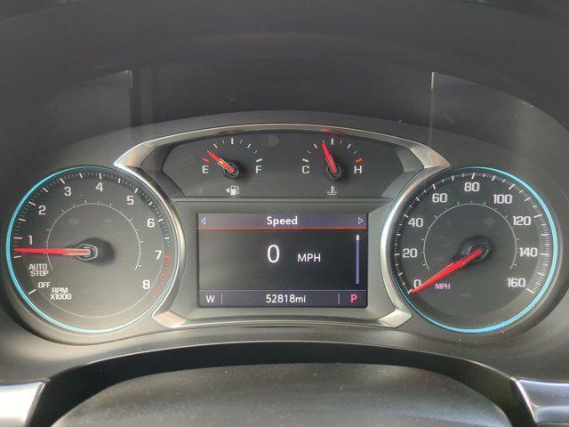 Photo of 2023 Summit White Chevrolet Traverse