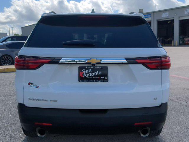 Photo of 2023 Summit White Chevrolet Traverse