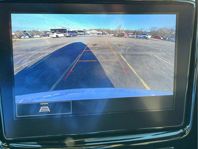 Photo of 2023 Summit White Chevrolet Traverse
