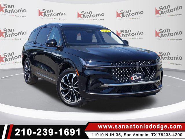 Photo of 2024 Infinite Black Metallic Clearcoat Lincoln Nautilus