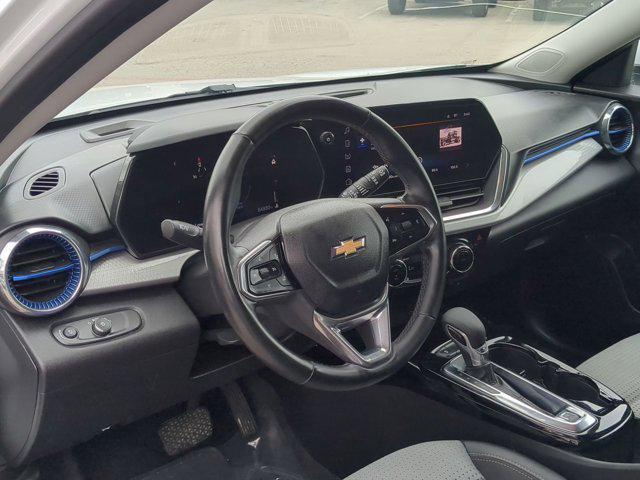 Photo of 2024 Summit White Chevrolet Trax