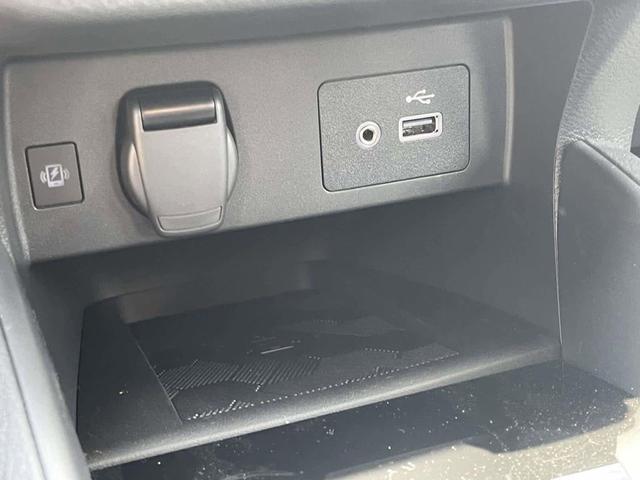 Photo of 2025 Gun Metallic Nissan Versa