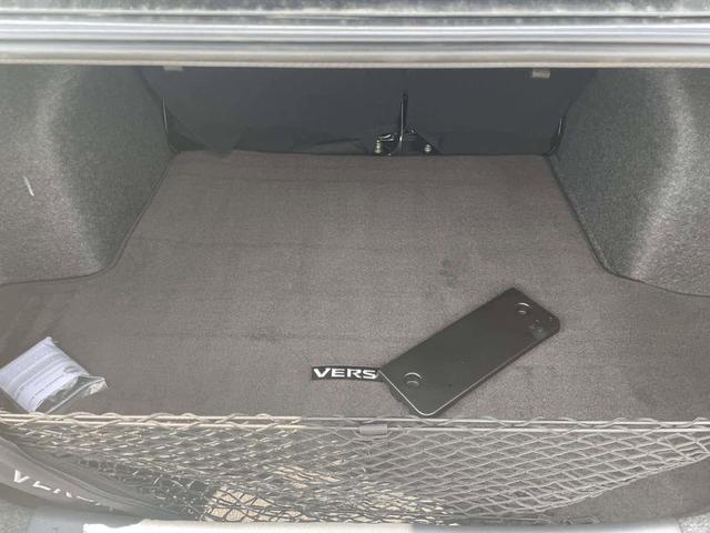 Photo of 2025 Gun Metallic Nissan Versa
