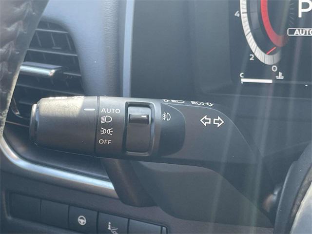 Photo of 2022 Boulder Gray Pearl Nissan Rogue
