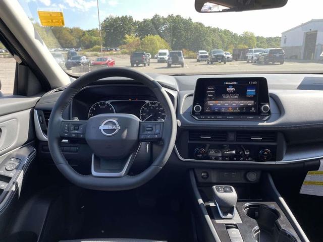 Photo of 2026 KH3/Black Nissan Rogue