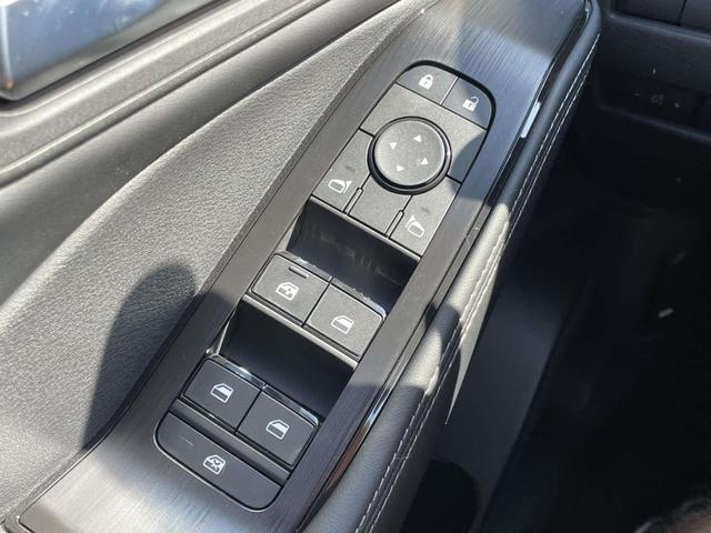 Photo of 2026 KH3/Black Nissan Rogue