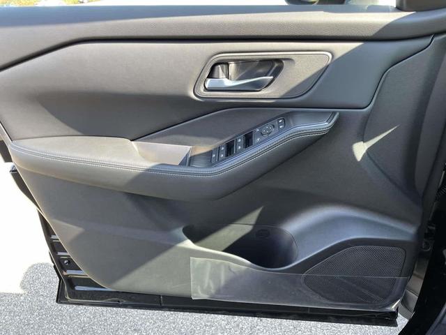 Photo of 2026 KH3/Black Nissan Rogue