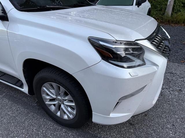 Photo of 2023 White Pearl Lexus GX 460