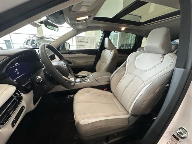 Photo of 2026 Radiant White INFINITI QX60