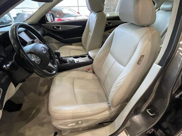 Photo of 2015 Graphite Shadow INFINITI Q50