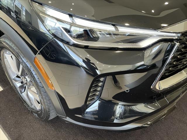 Photo of 2023 Mineral Black INFINITI QX60