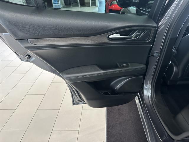 Photo of 2022 Vesuvio Gray Metallic Alfa Romeo Stelvio
