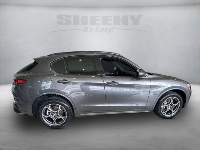 Photo of 2022 Vesuvio Gray Metallic Alfa Romeo Stelvio