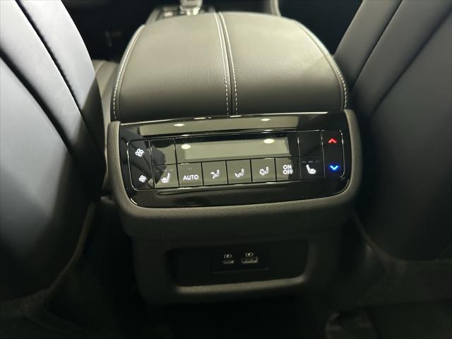 Photo of 2025 Warm Titanium INFINITI QX60