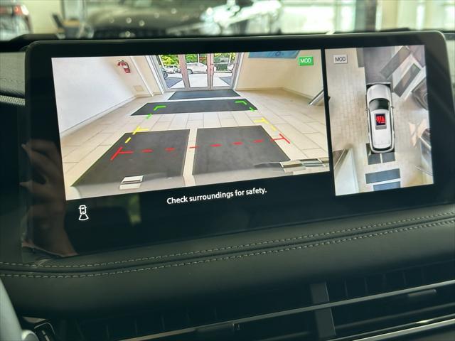 Photo of 2025 Warm Titanium INFINITI QX60