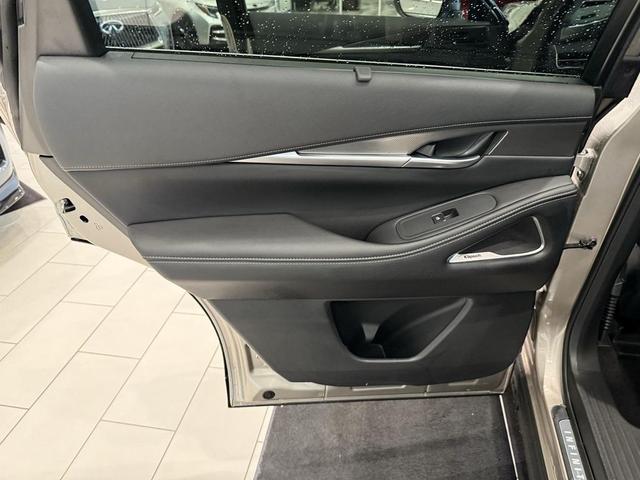 Photo of 2026 Warm Titanium INFINITI QX60