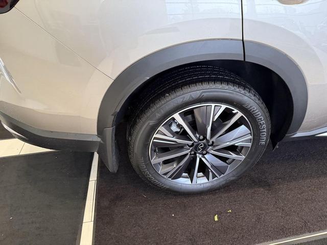 Photo of 2026 Warm Titanium INFINITI QX60