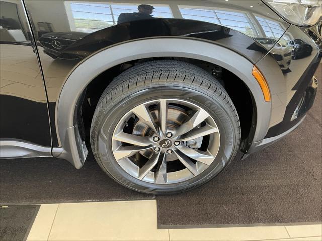 Photo of 2023 Mineral Black INFINITI QX60
