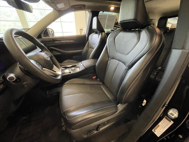 Photo of 2023 Mineral Black INFINITI QX60