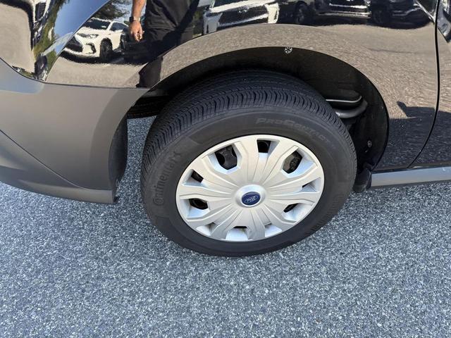 Photo of 2022 Agate Black Metallic Ford Transit Connect