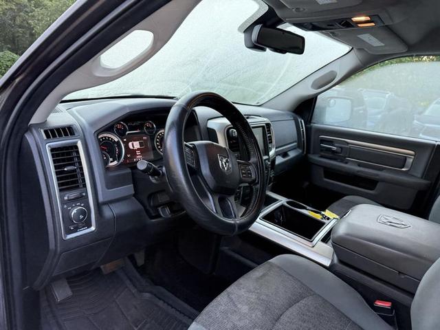 Photo of 2015 Granite Crystal Metallic Clearcoat RAM 1500